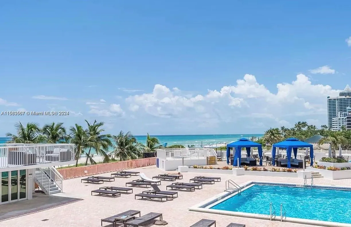South Florida Real Estate | View 5401 Collins, 433 | 1 Bed, 1 Bath