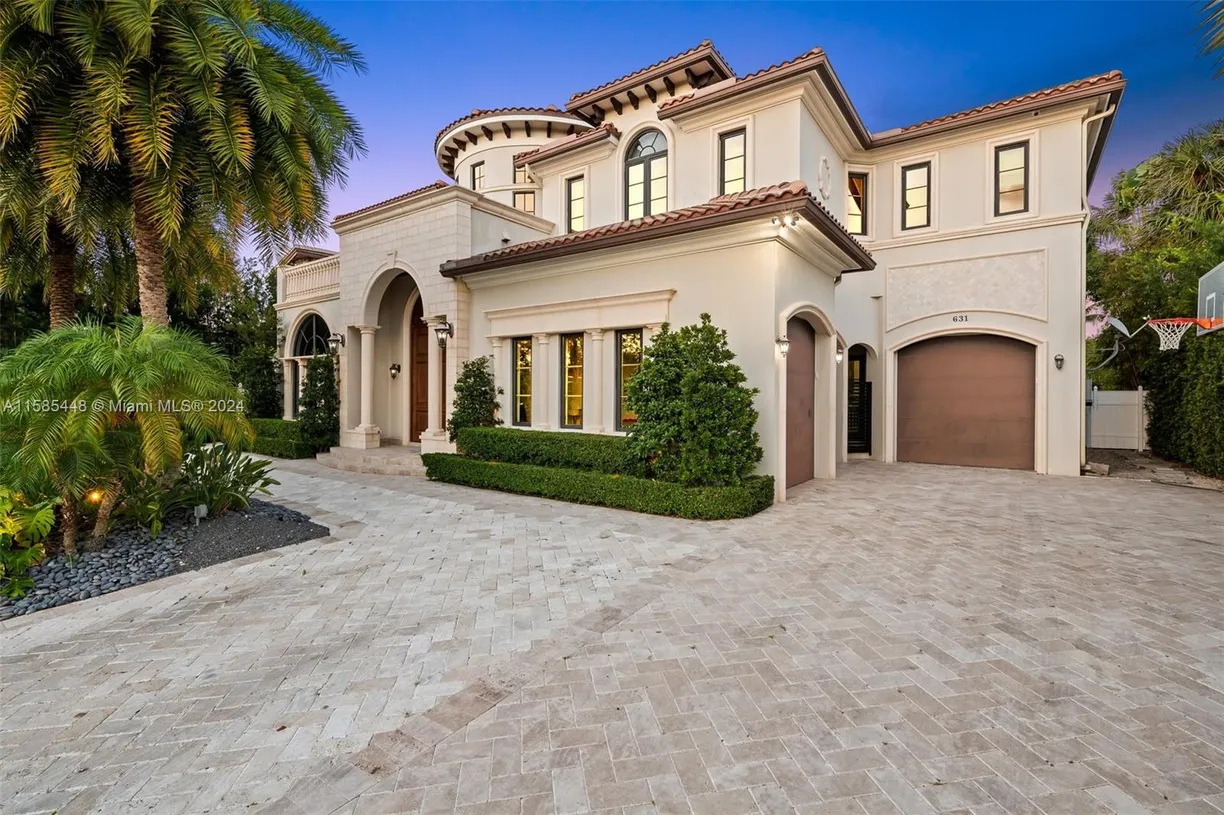 South Florida Real Estate | View 631 Hibiscus Dr | Listing