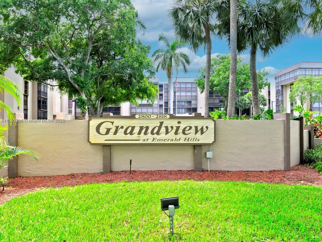 South Florida Real Estate | View 2804 N 46th Ave, C227 | 2 Beds, 2 Baths