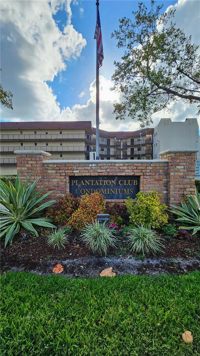 South Florida Real Estate | View 6855 W Broward Blvd, 201 | 2 Beds, 2 Baths