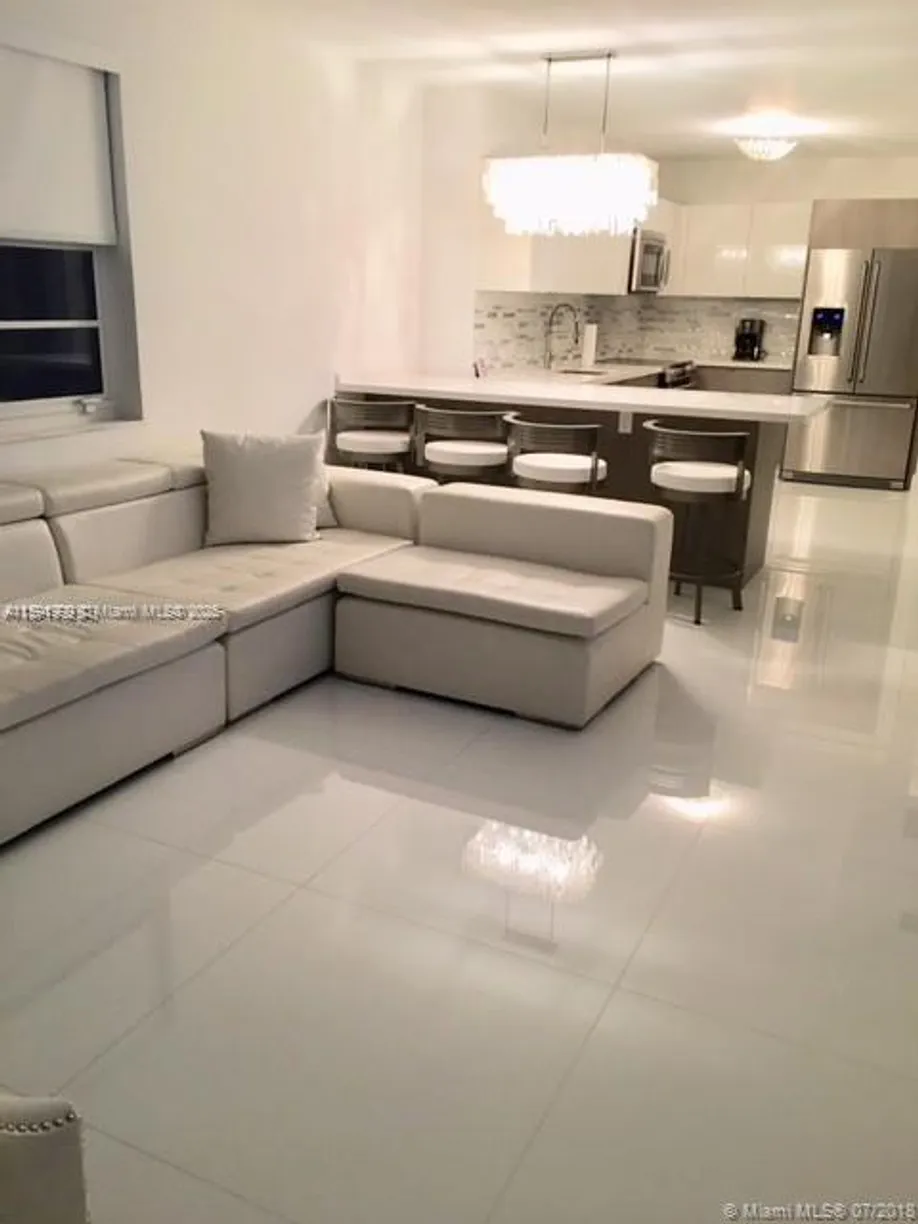 South Florida Real Estate | View 100 LINCOLN RD, 711 | Listing