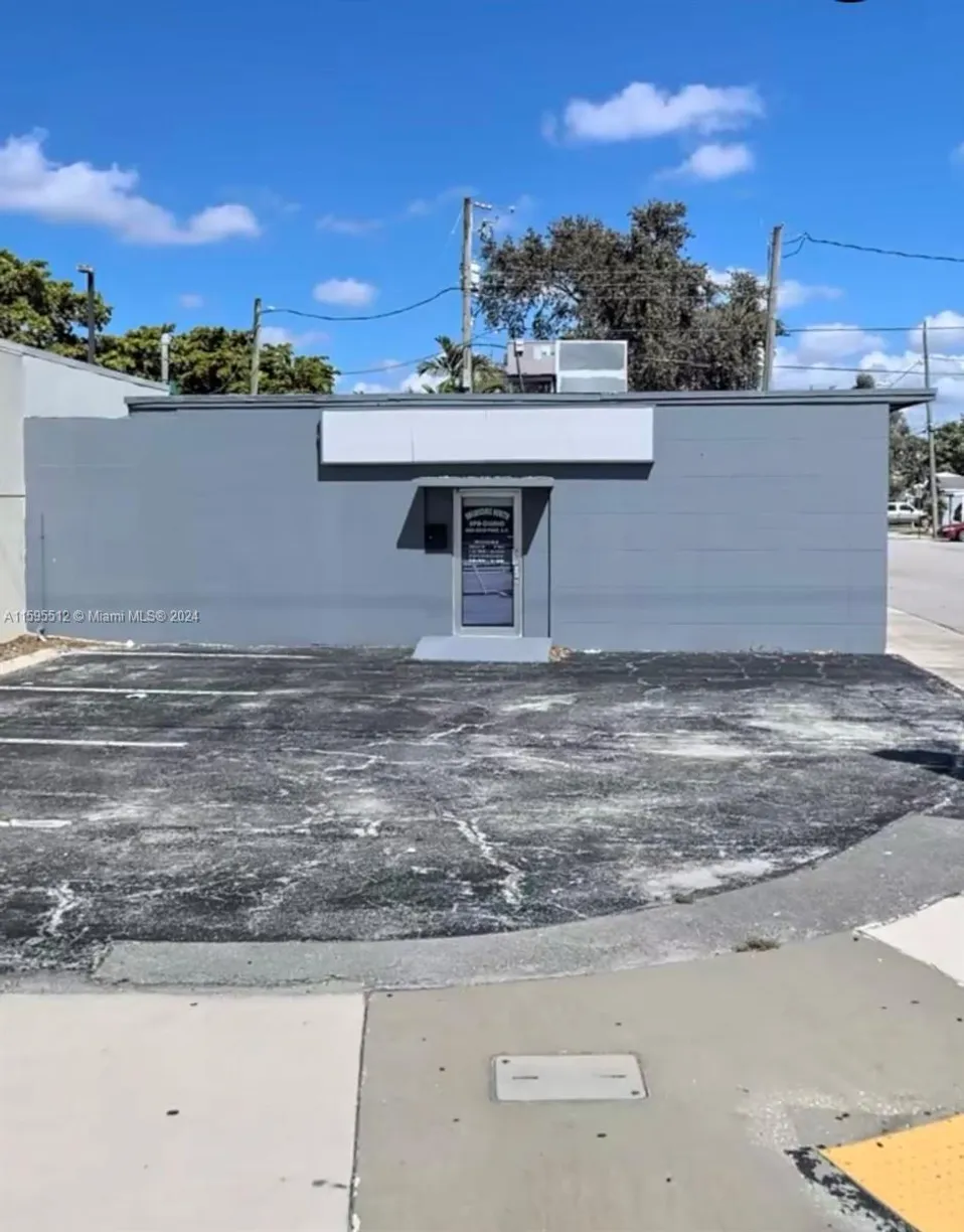 South Florida Real Estate | View 213 E Hallandale Beach Blvd