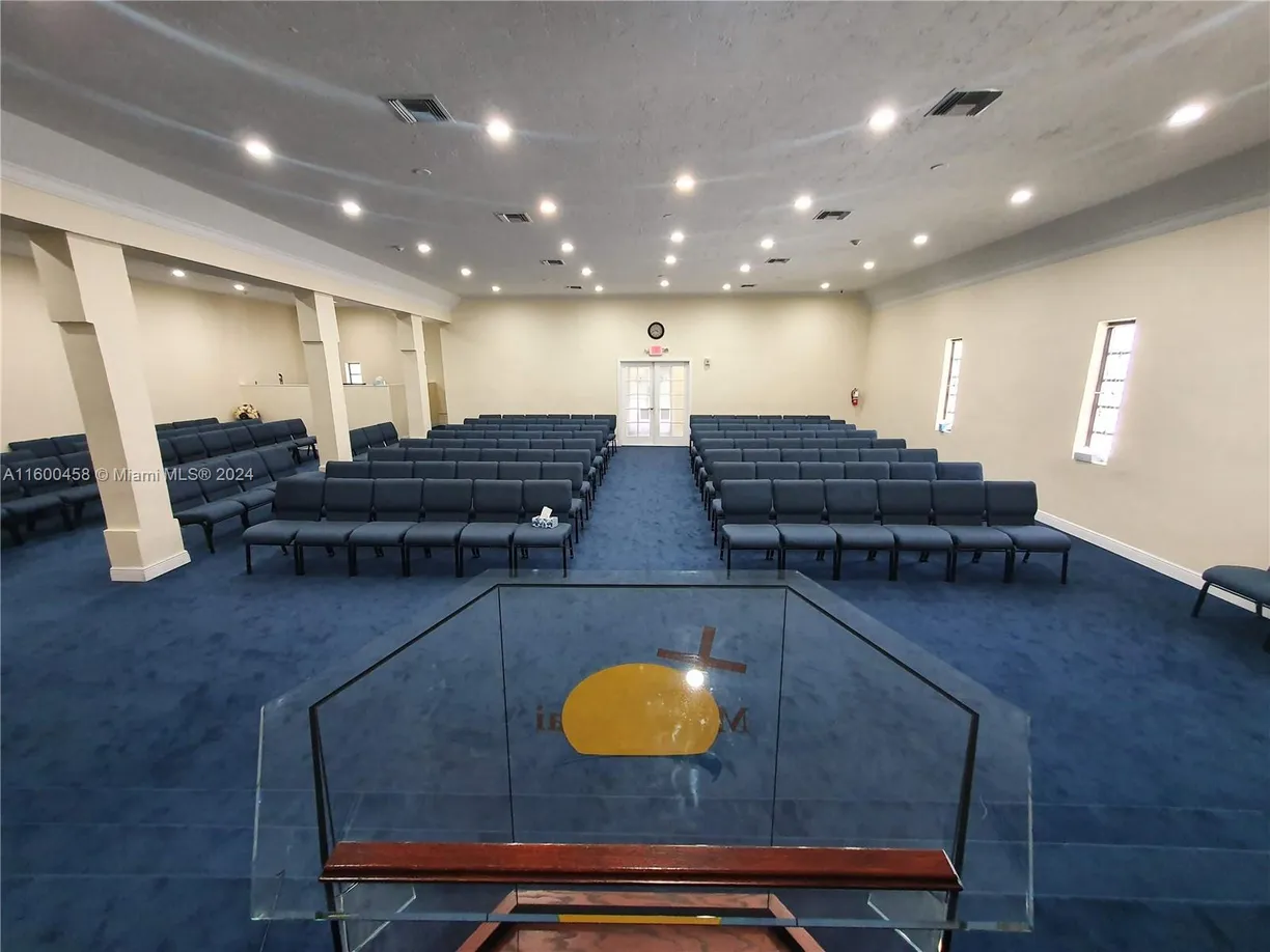 South Florida Real Estate | View 10041 W Jessamine St | Listing