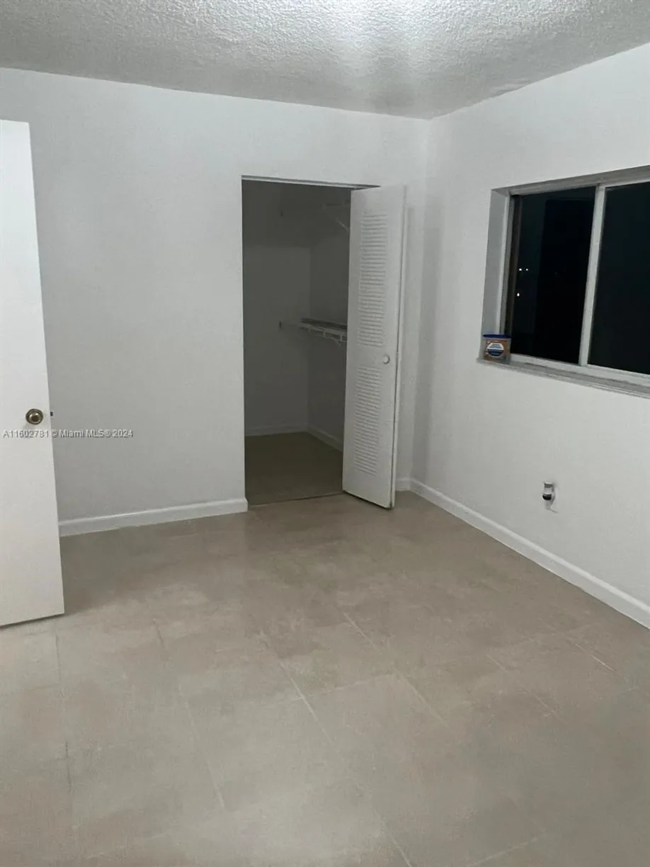 South Florida Real Estate | View 3690 N 56th Ave, 902 | Listing