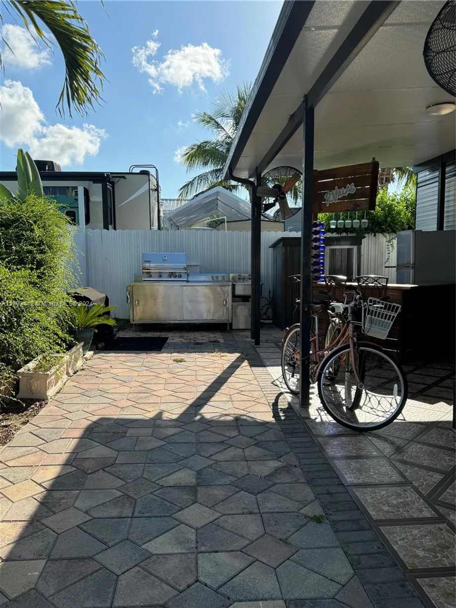 South Florida Real Estate | View 325 Calusa St Lot 2 | Listing