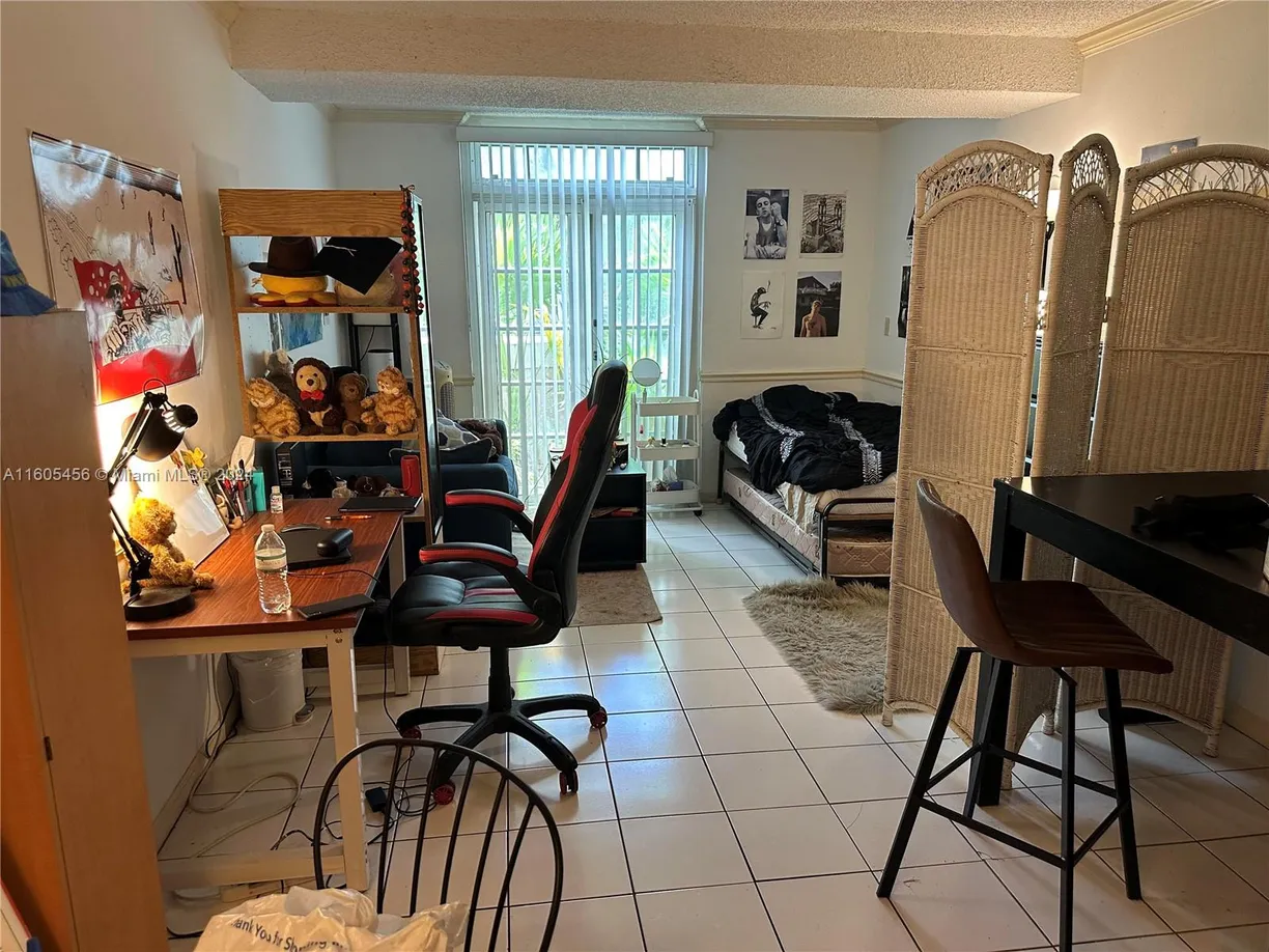 South Florida Real Estate | View 1280 S Alhambra Cir, 1111B | Listing