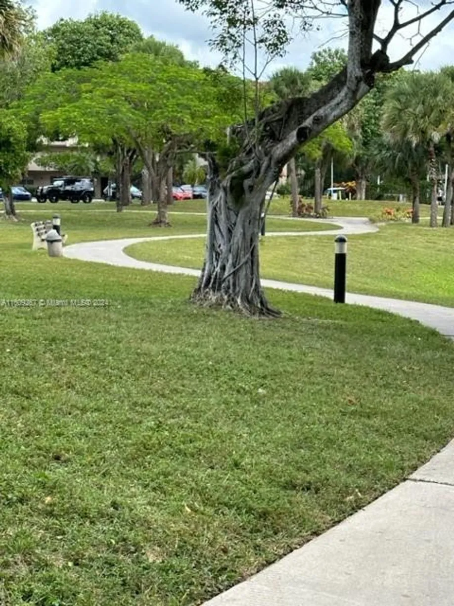 South Florida Real Estate | View  | Listing