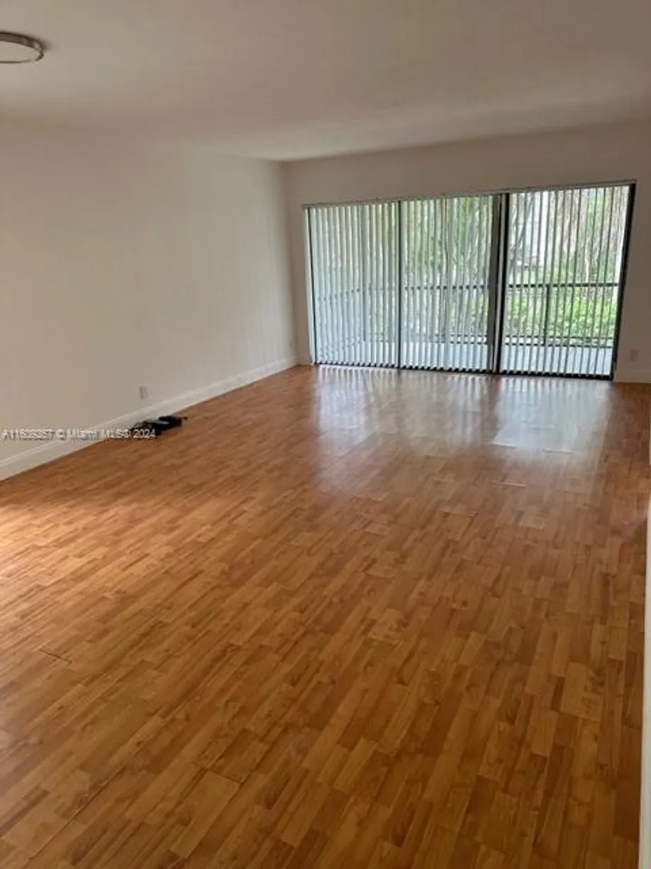 South Florida Real Estate | View  | 1 Bed, 2 Baths