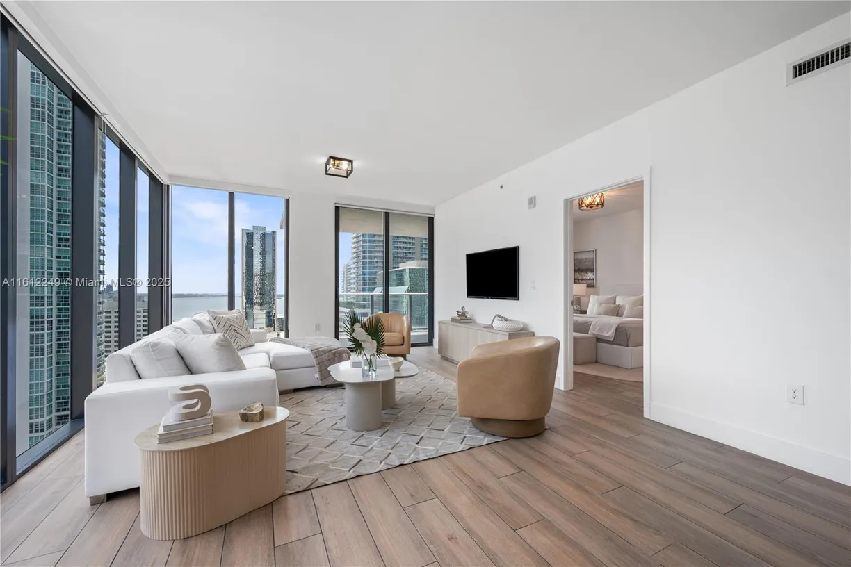 South Florida Real Estate | View 1010 Brickell Ave, 2201 | 3 Beds, 3 Baths