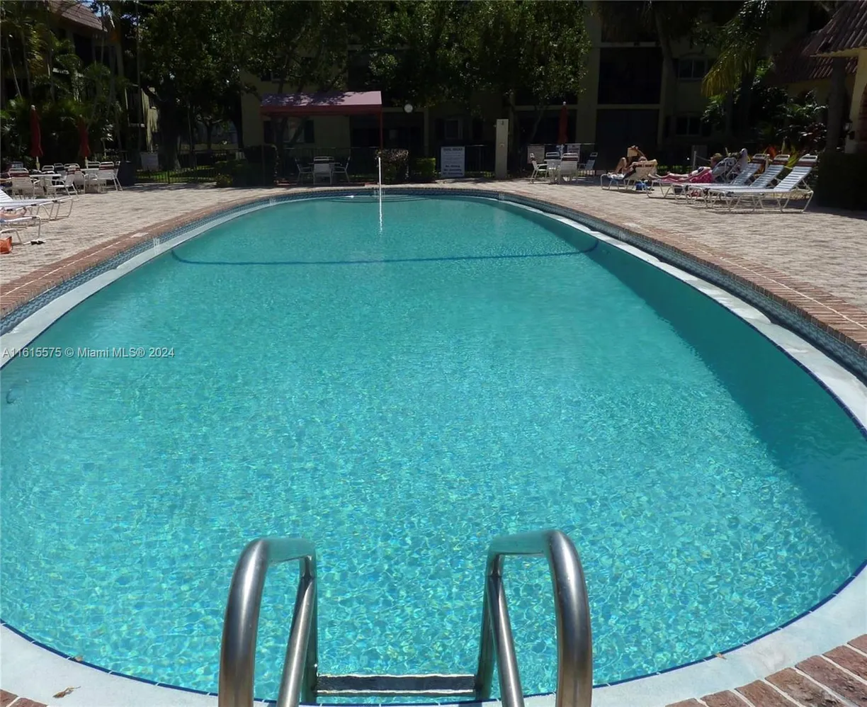 South Florida Real Estate | View 251 S Cypress Rd, 124 | 1 Bed, 1 Bath