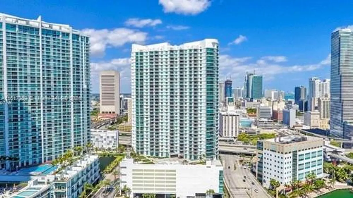 South Florida Real Estate | View 350 S Miami Ave, 2909 | 1 Bed, 1 Bath