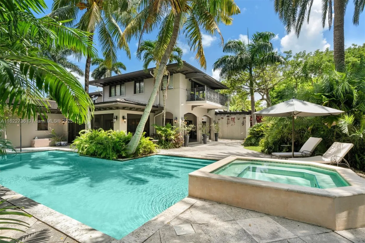 South Florida Real Estate | View 5077 N Bay Rd | 7 Beds, 6 Baths