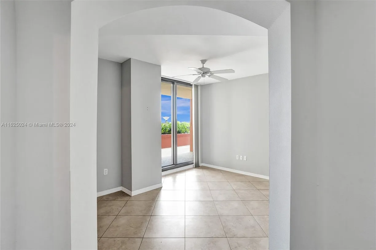 South Florida Real Estate | View 100 N Federal Hwy, 526 | Listing