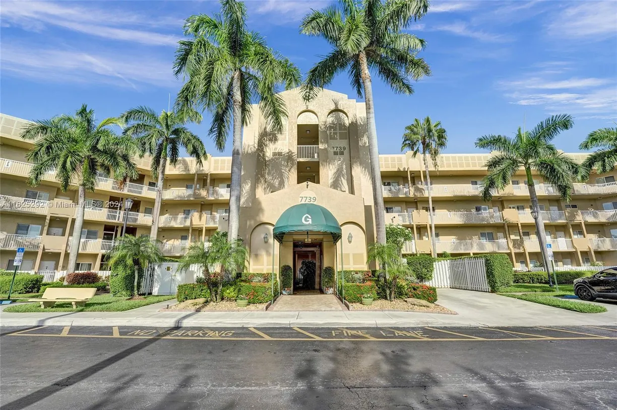 South Florida Real Estate | View 7739 Southampton Ter, 312 | 2 Beds, 2 Baths