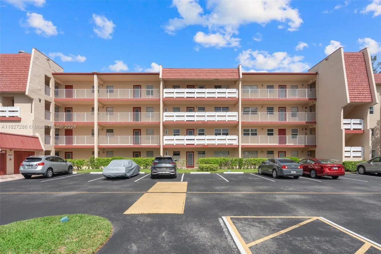 South Florida Real Estate | View 1045 Country Club Dr, 107 | 2 Beds, 2 Baths