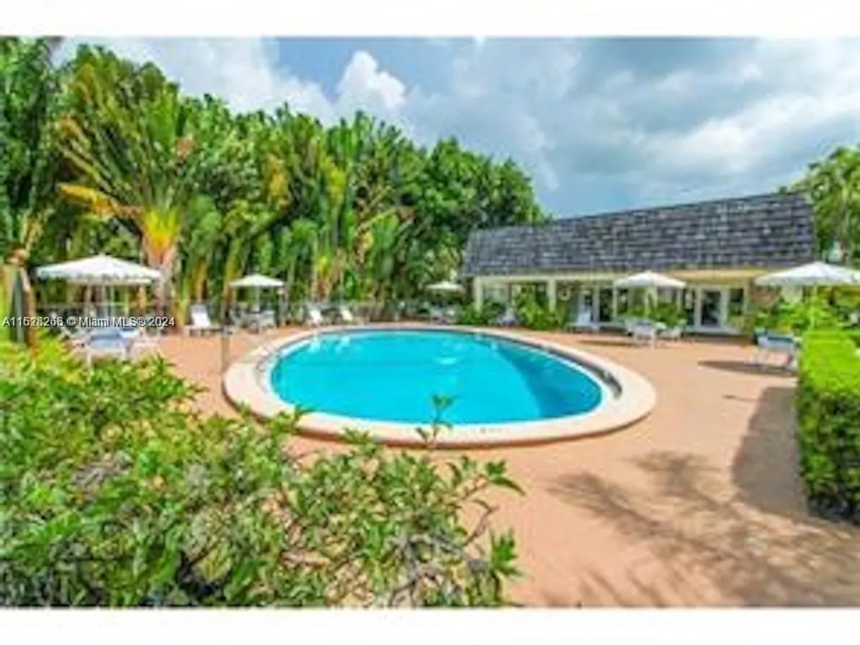 South Florida Real Estate | View 3123 Oakland Shores Dr, D203 | 1 Bed, 1 Bath