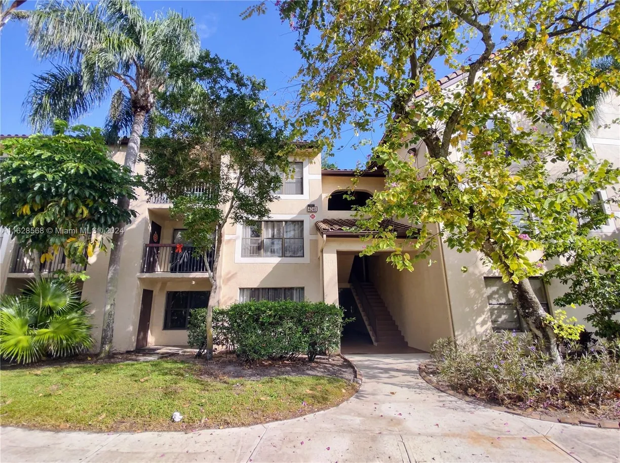 South Florida Real Estate | View 4241 W Mcnab Rd, 27 | 1 Bed, 1 Bath