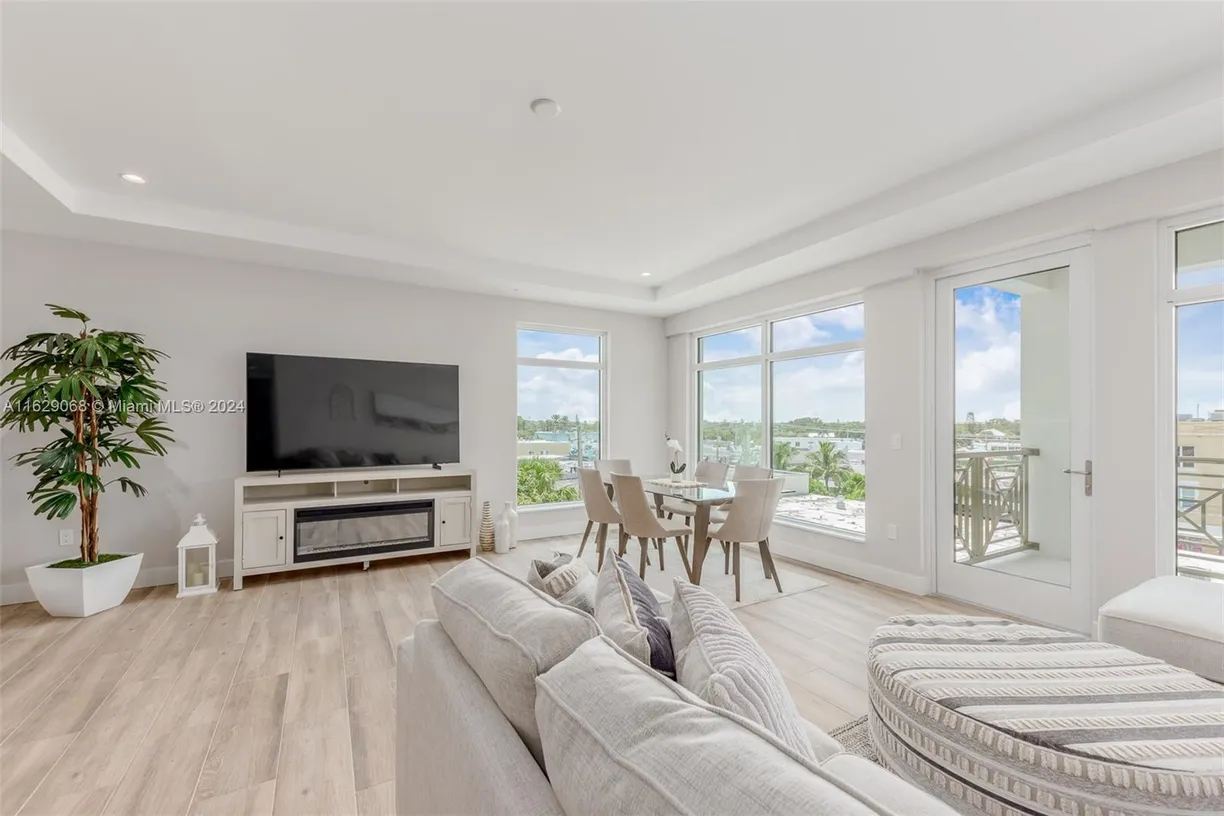 South Florida Real Estate | View 41 SW Seminole St, 409 | Listing