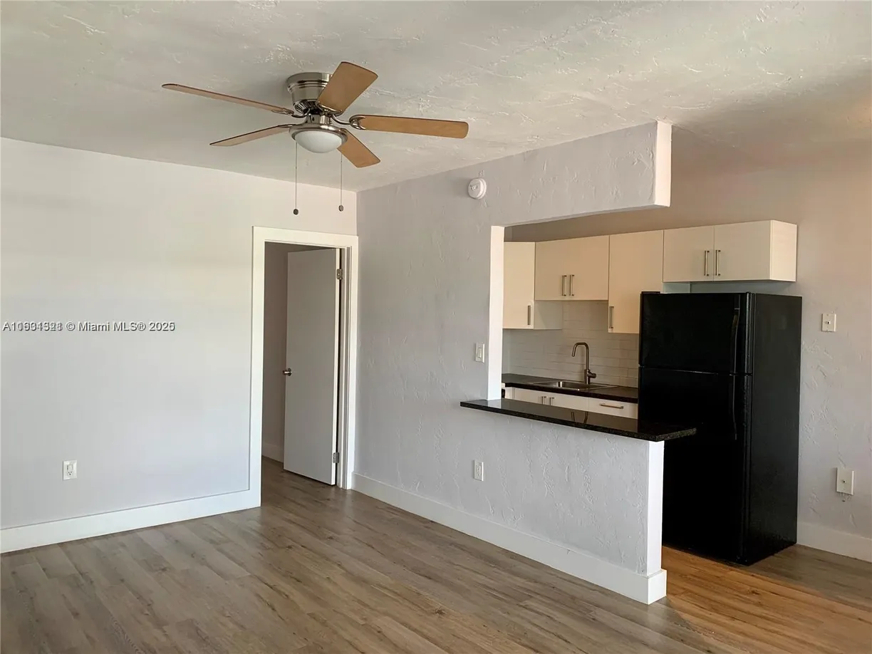 South Florida Real Estate | View 1860 Venice Park Dr, 224 | 1 Bed, 1 Bath