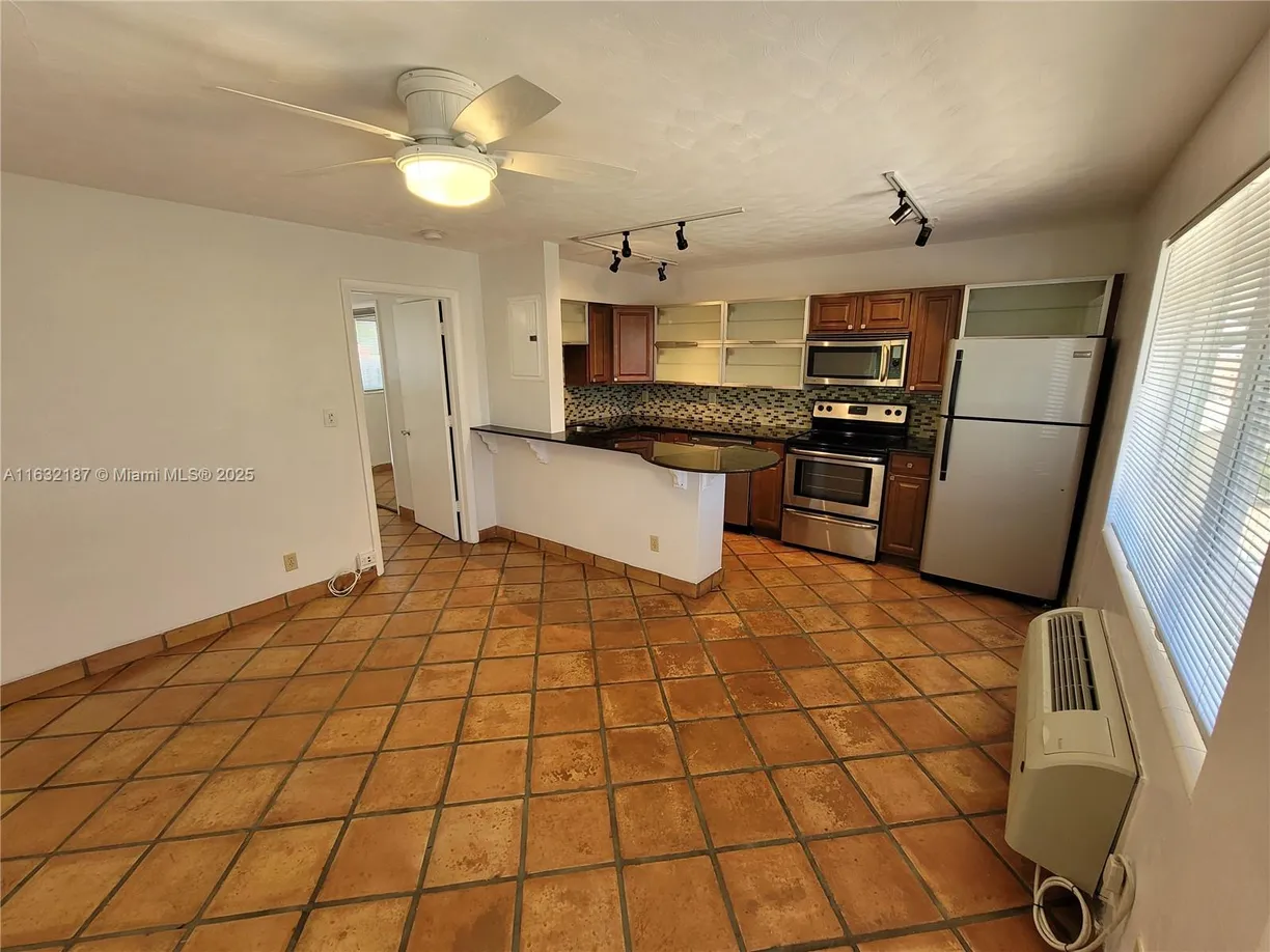 South Florida Real Estate | View 1324 NE 16th Ave, 1 | Listing