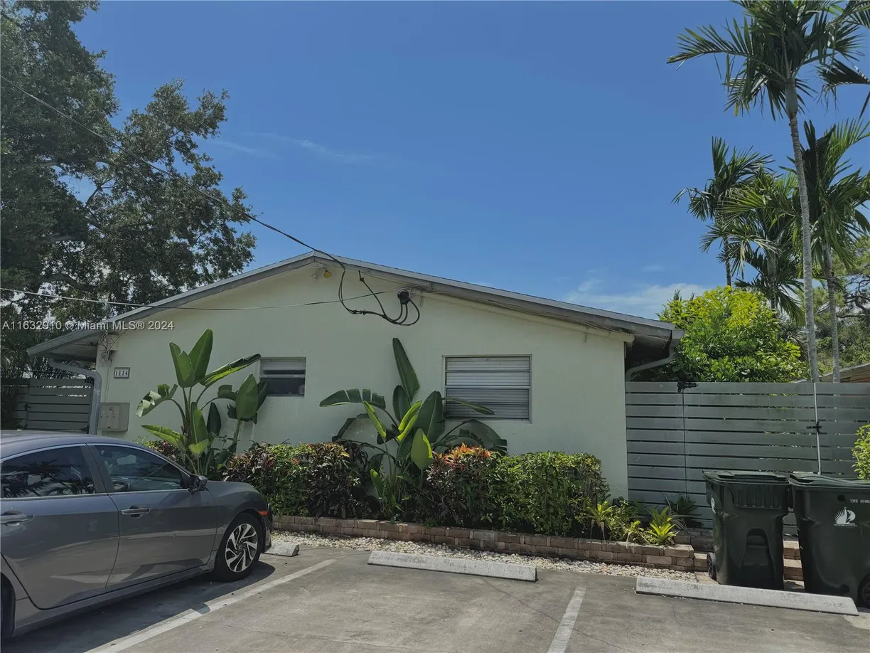 South Florida Real Estate | View 1114 SW 2nd Ct