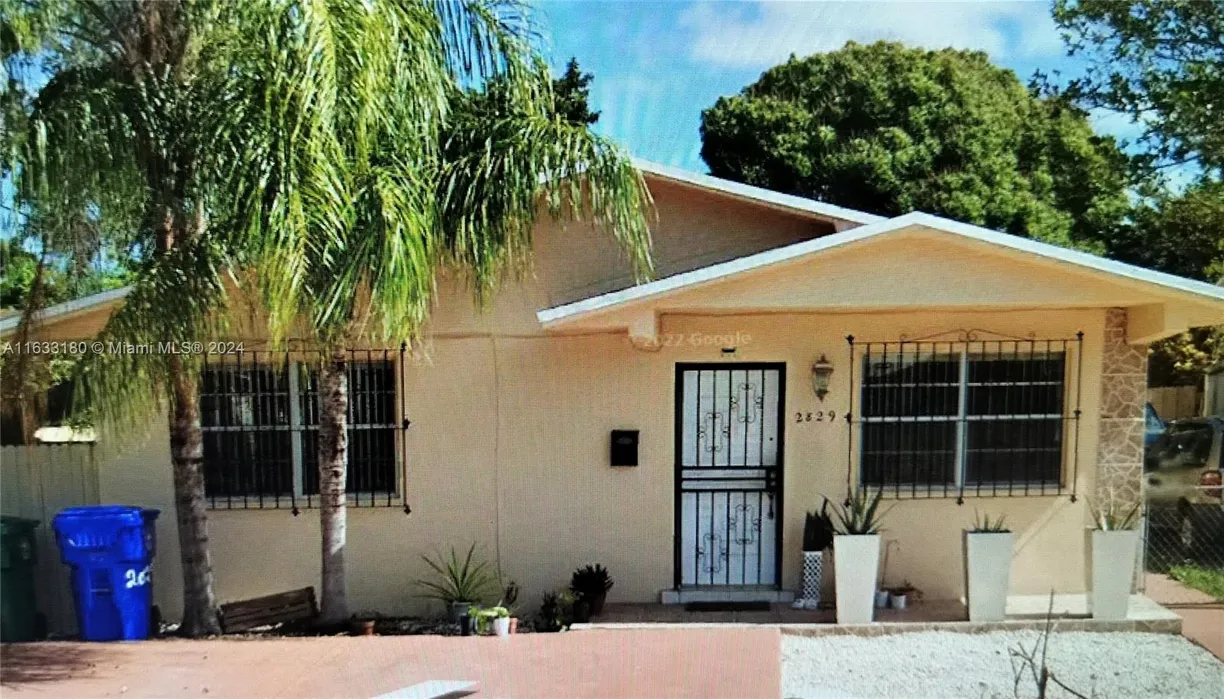 South Florida Real Estate | View 2829 SW 38th Ct, 2829 | 3 Beds, 2 Baths