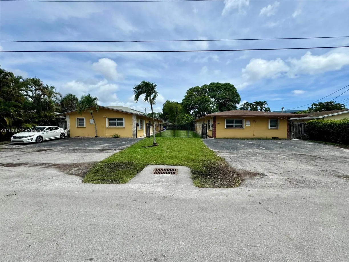 South Florida Real Estate | View 1727 SW 21st St