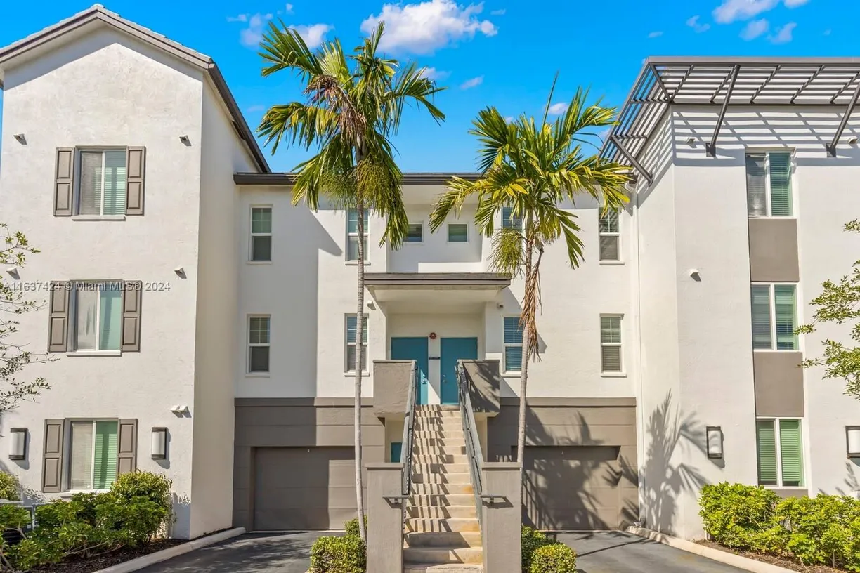 South Florida Real Estate | View 320 Franklin Club Drive, Lantana | Listing