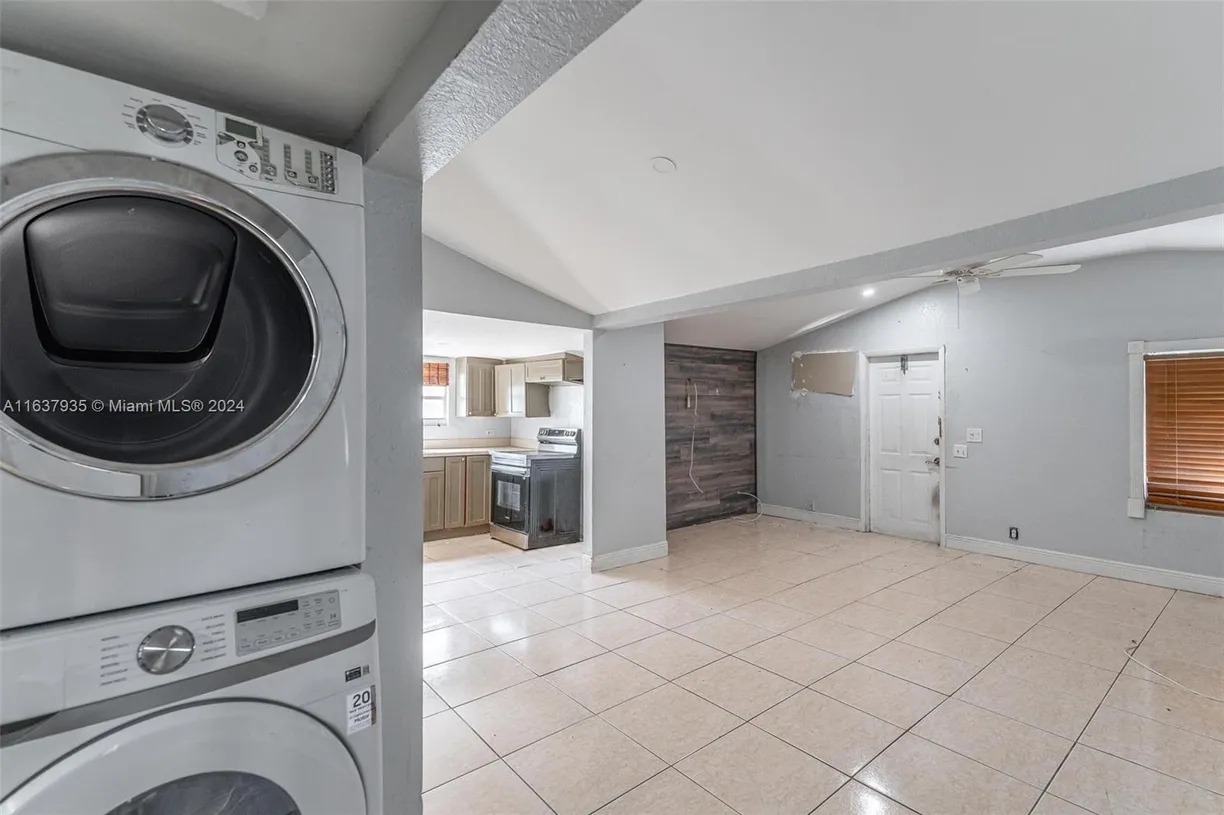 South Florida Real Estate | View 1004 SW 4th Ave | Listing