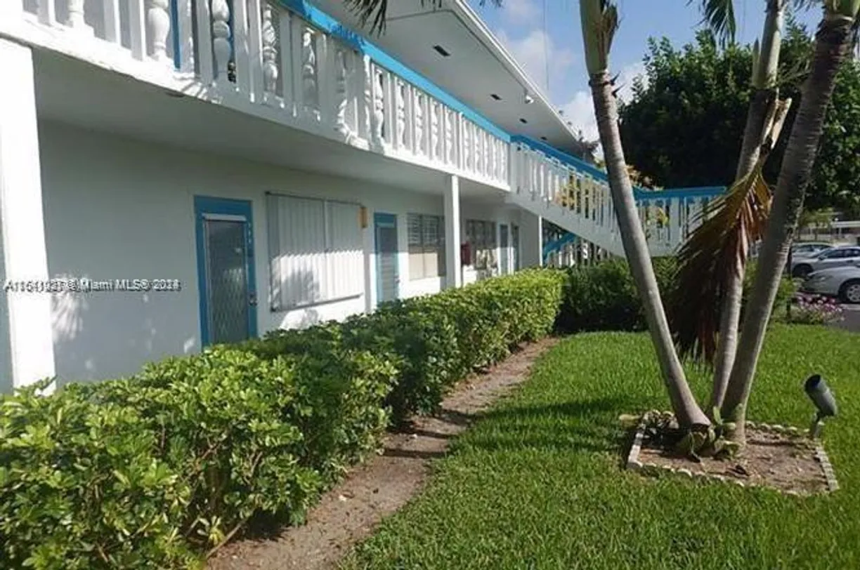 South Florida Real Estate | View 186 Ventnor L, 186 | 1 Bed, 1 Bath