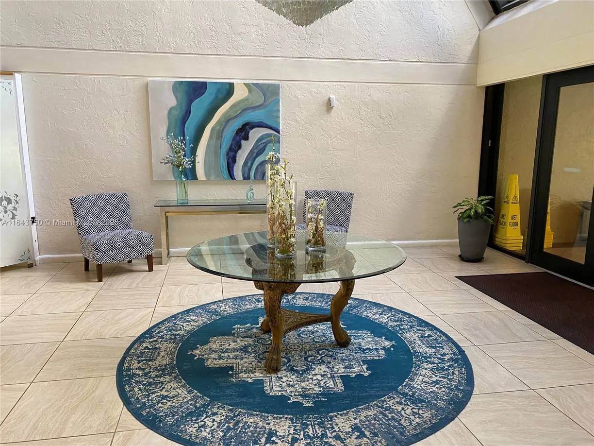 South Florida Real Estate | View  | Listing