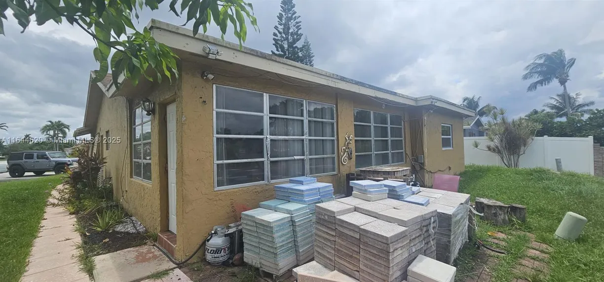 South Florida Real Estate | View 6605 NW 77th St | Listing