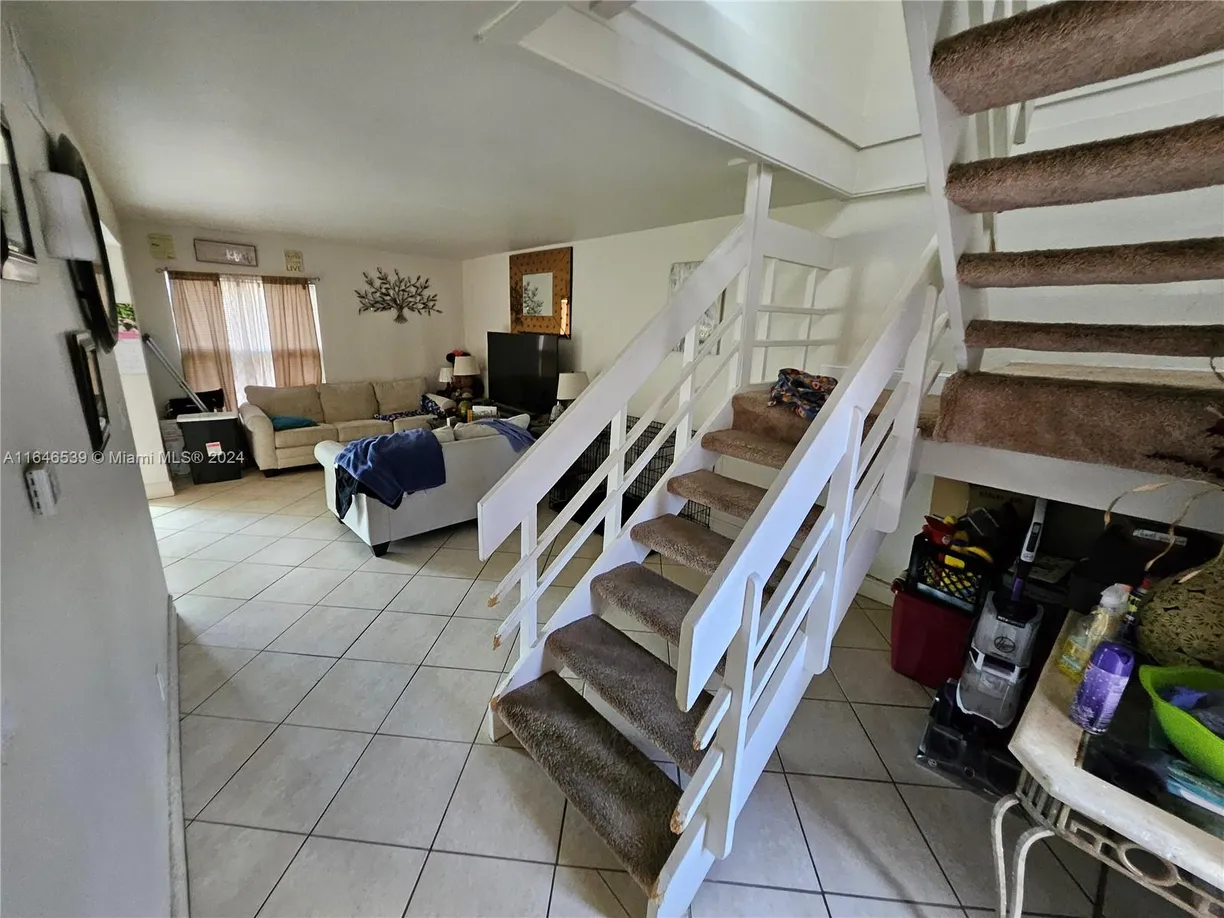 South Florida Real Estate | View 517 SW 1st Ct, 517 | Listing