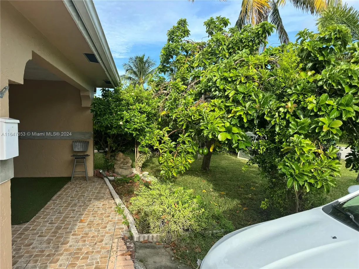 South Florida Real Estate | View 41 NE 45th Ct | Listing