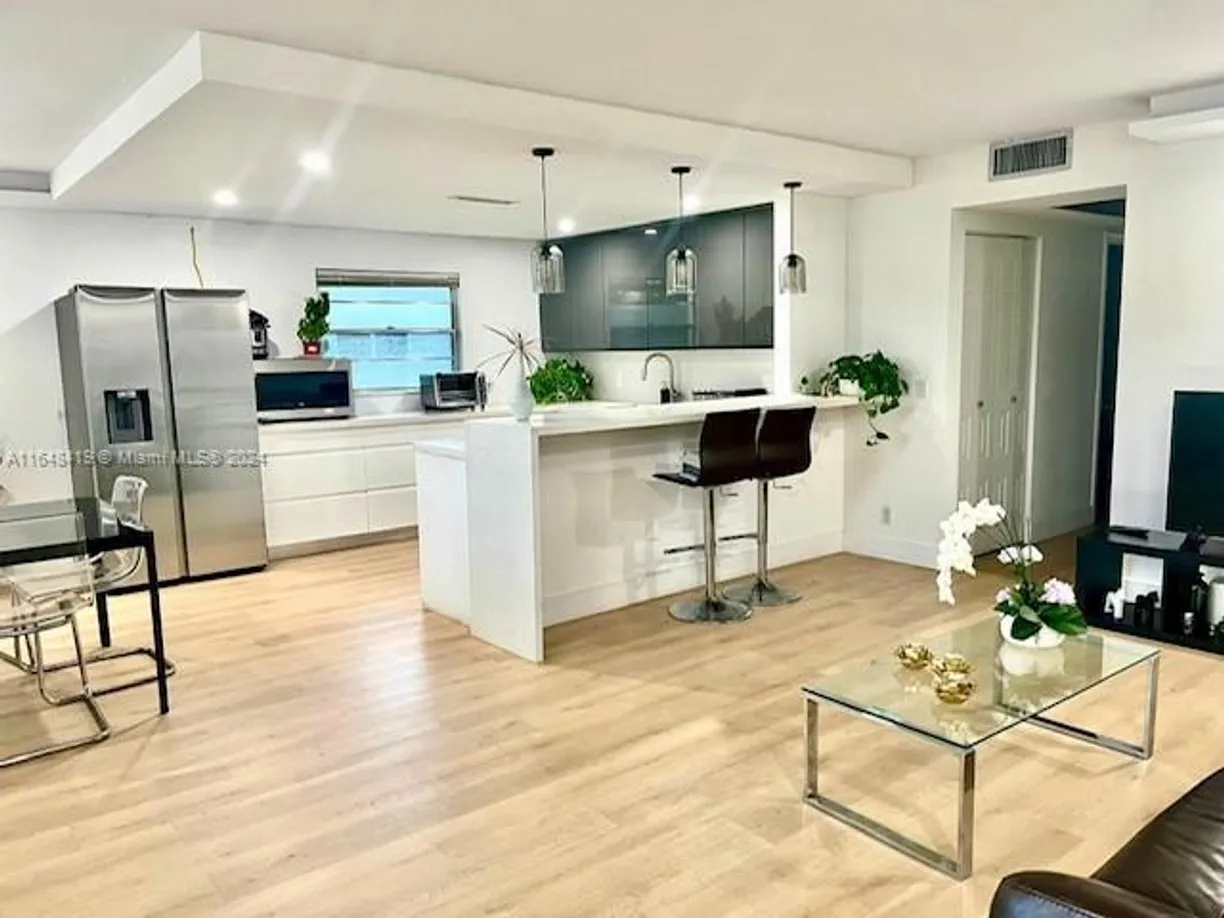 South Florida Real Estate | View 300 SW 134th Way, 301E | 2 Beds, 2 Baths