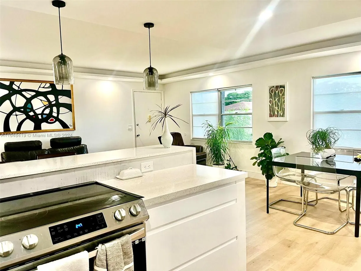 South Florida Real Estate | View 300 SW 134th Way, 301E | Listing