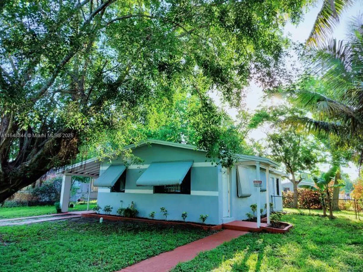 South Florida Real Estate | View 940 NW 34th Ave | 3 Beds, 1 Bath