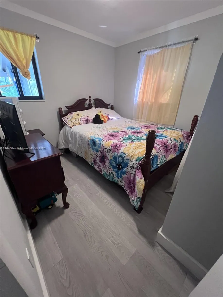 South Florida Real Estate | View 940 NW 34th Ave | Listing