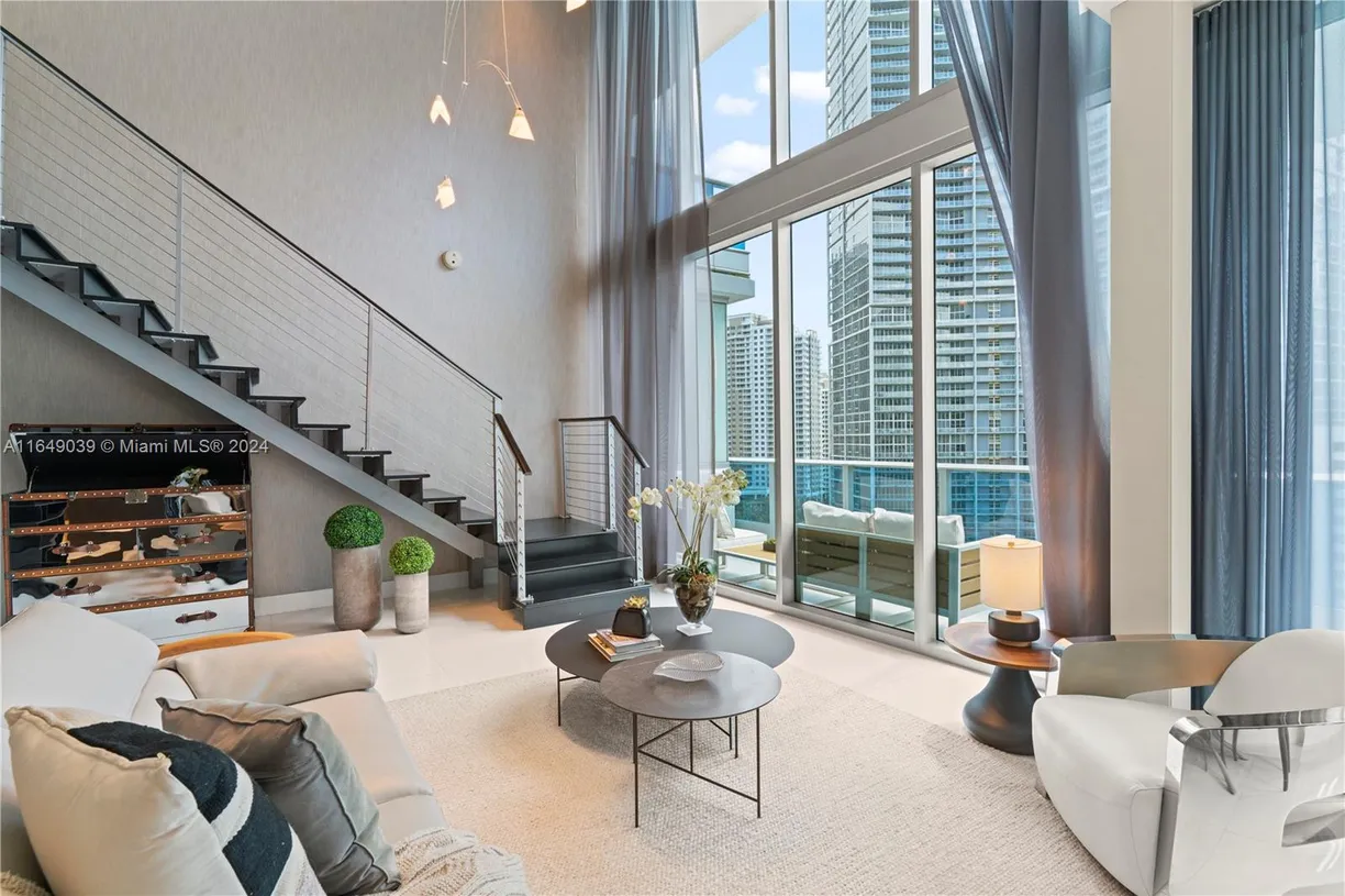 South Florida Real Estate | View 200 Biscayne Boulevard Way, 1407 | Listing