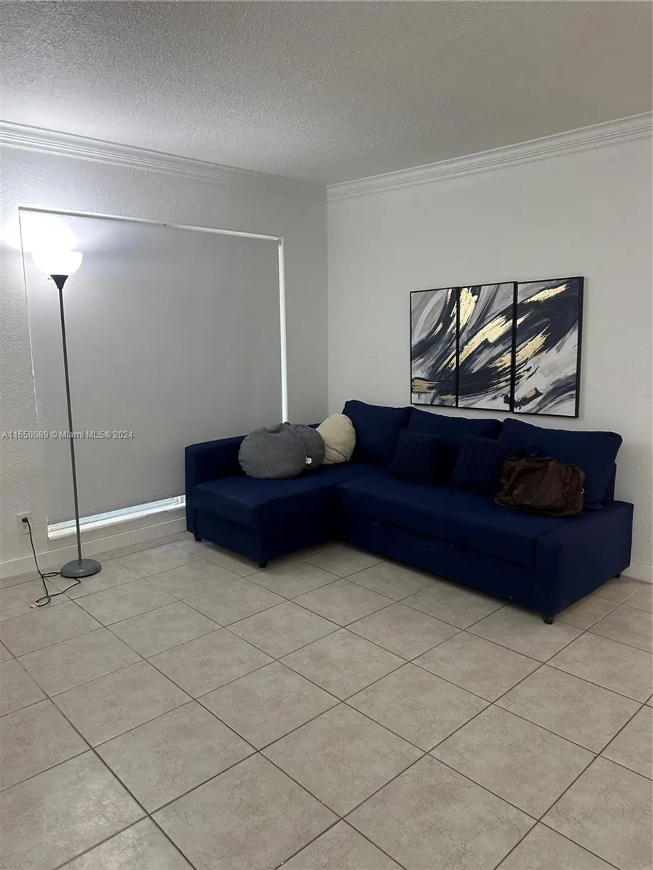 South Florida Real Estate | View 105 NE 12th Ave, 5 | Listing