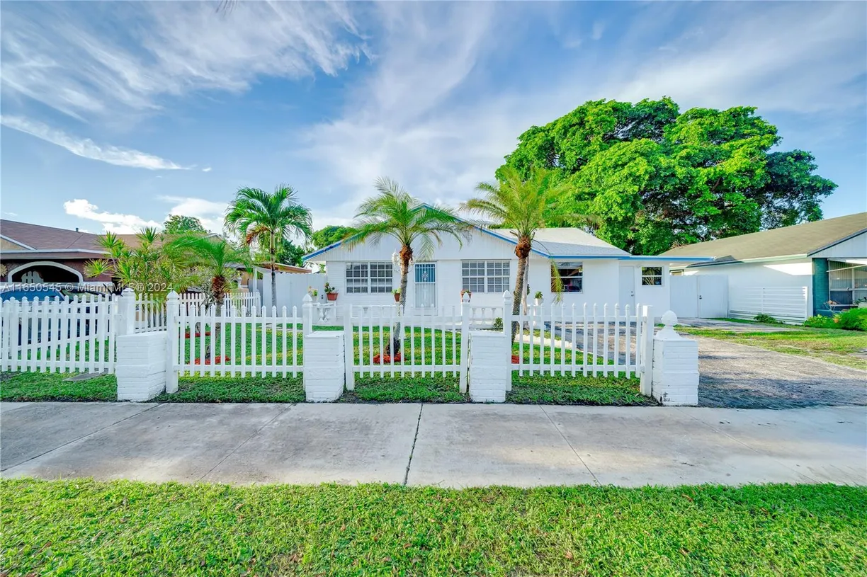 South Florida Real Estate | View 725 NW 15th Ct | Listing