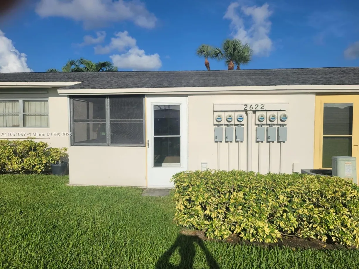 South Florida Real Estate | View 2622 Emory Dr, I | Listing