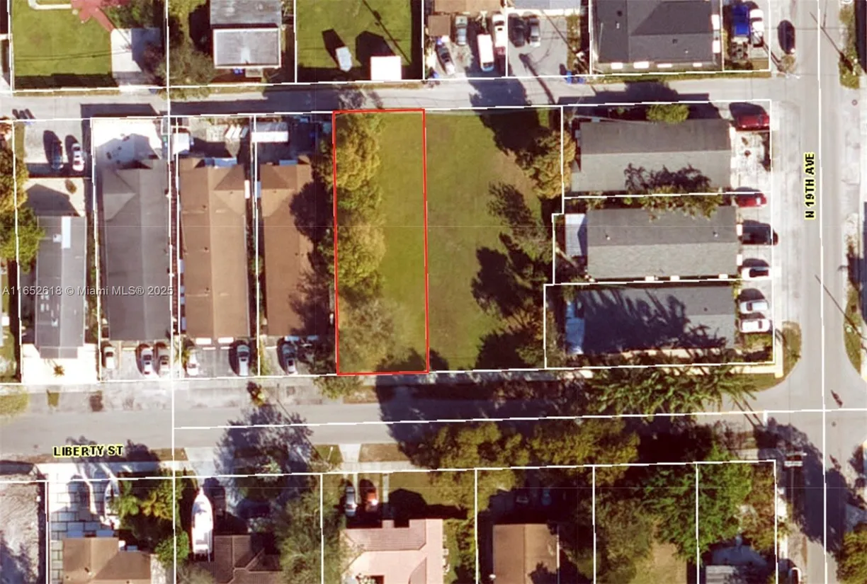South Florida Real Estate | View 1911 Liberty St