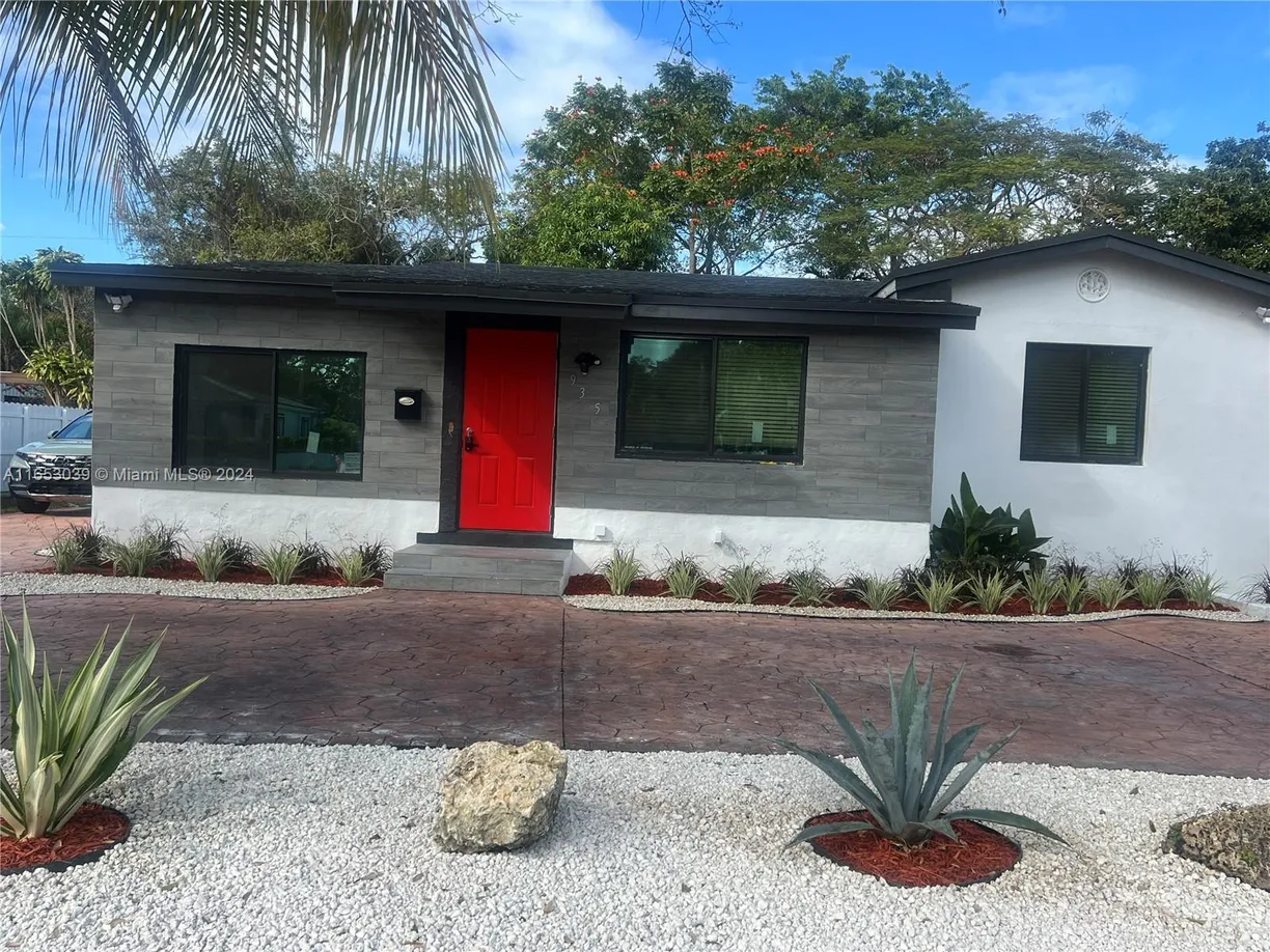South Florida Real Estate | View  | Listing