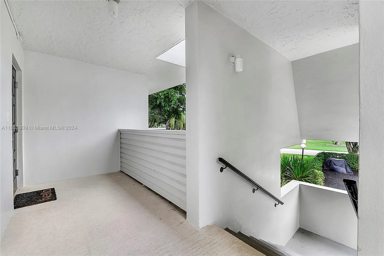 South Florida Real Estate | View 4017 N Cypress Dr, 201 | 3 Beds, 2 Baths