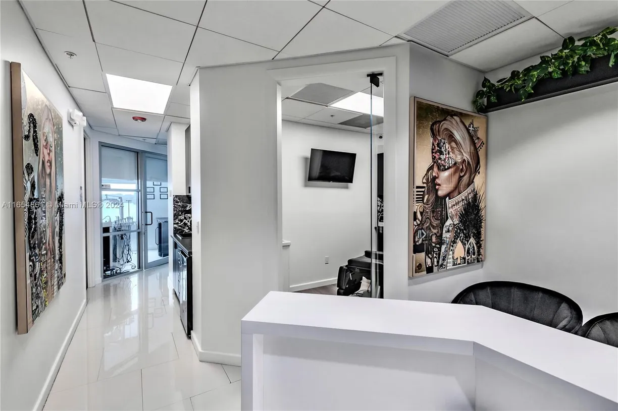 South Florida Real Estate | View  | Listing