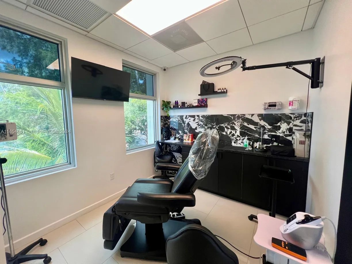 South Florida Real Estate | View  | Listing
