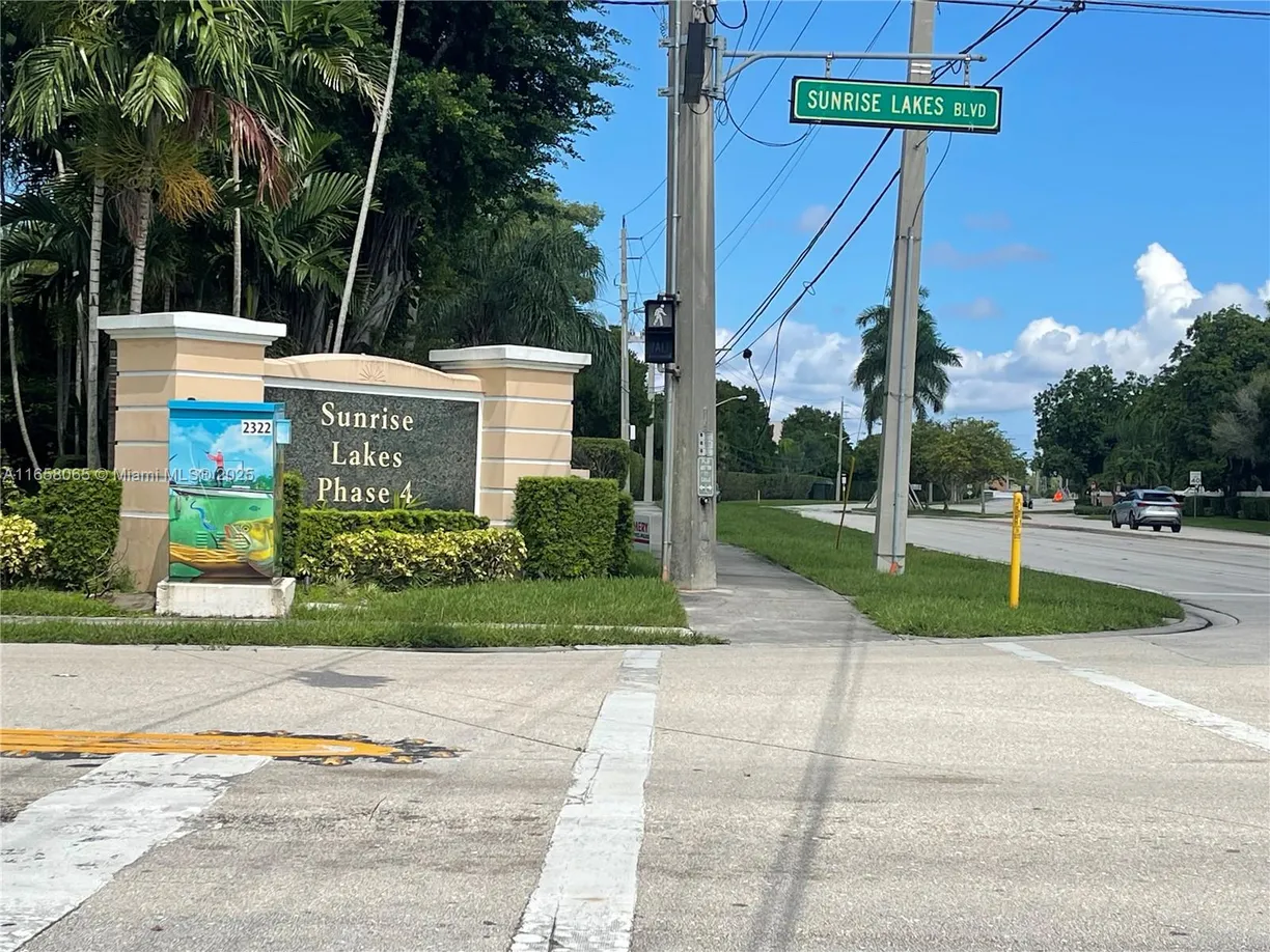 South Florida Real Estate | View 10442 Sunrise Lakes Blvd, 303 | 2 Beds, 1 Bath