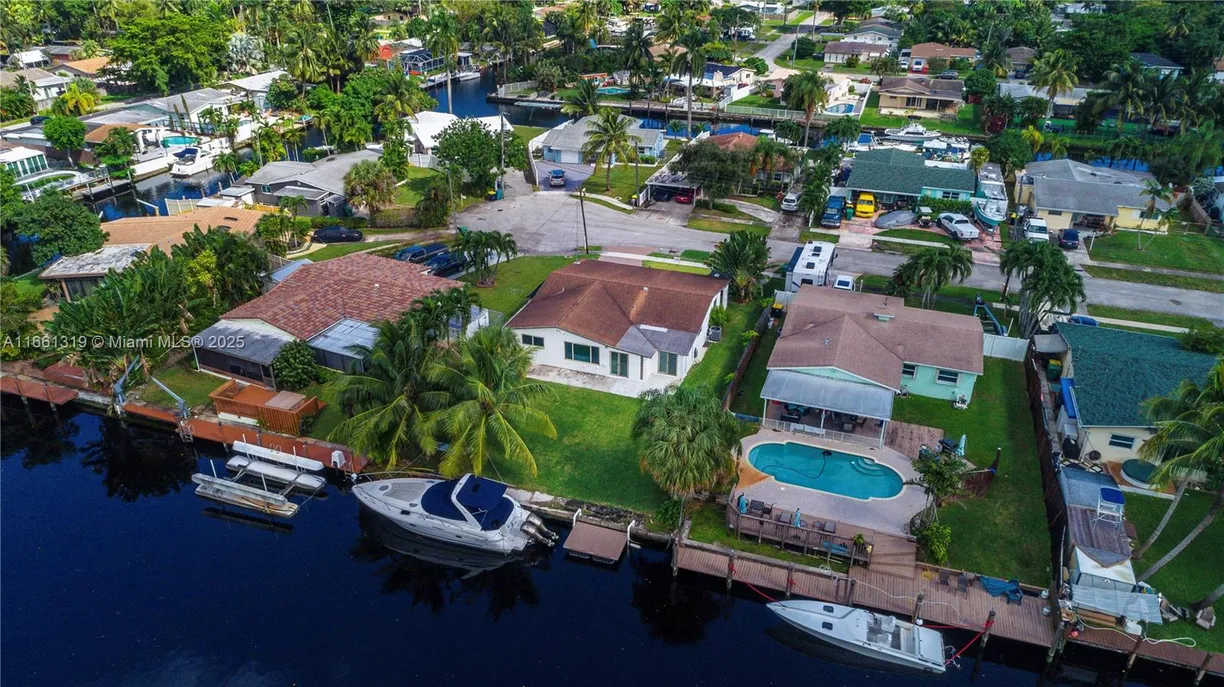 South Florida Real Estate | View 4461 SW 34th Dr | Listing