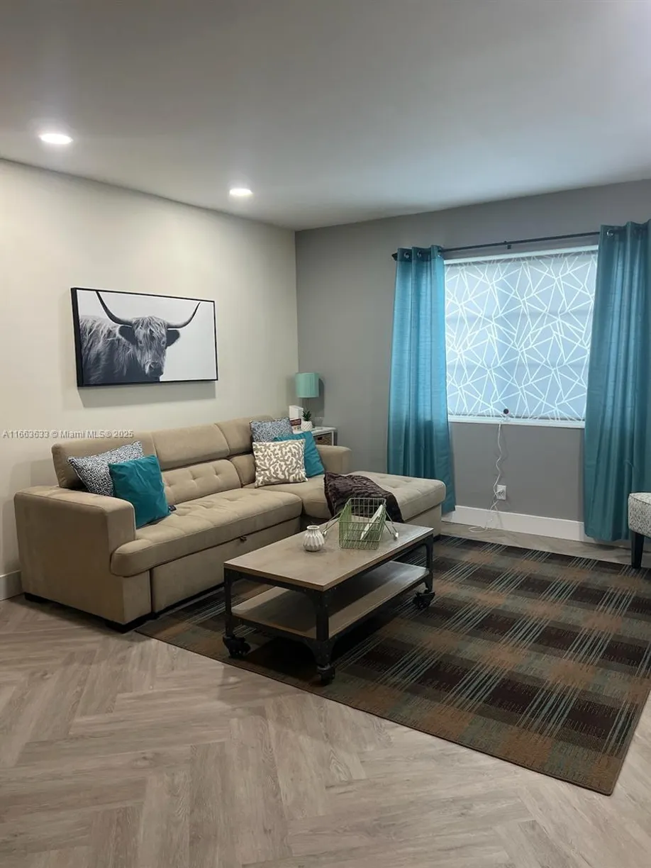 South Florida Real Estate | View 659 W Oakland Park Blvd, 218C | Listing